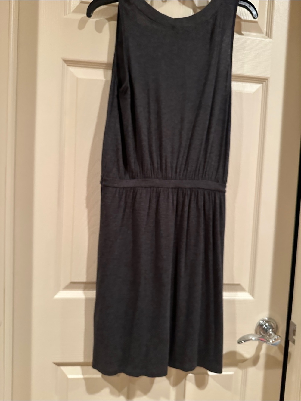 Design History Dark Gray Sleeveless Floral-Applique Dress - Picture 3 of 7